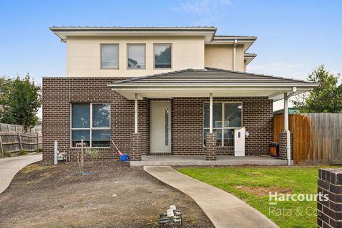 Welcome to 1/115 Cheddar Road - boasting street frontage in a central location close to Reservoir Train Station, Broadway and Edwarde Street shops, local schools, recreation reserves and so much more. Perfect for first home buyers, investors and down...