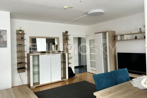 Appartement 2 pièces à haut rendement sur Rennweg 6% de revenus locatifs bruts ! Dans cette propriété, nous avons un loyer chaud de 1 600 et un rhume de 1 400 !! Bienvenue dans ce charmant appartement de 2 pièces sur Rennweg, qui impressionne par une...