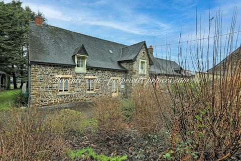 In einer privilegierten und ruhigen Umgebung, in der Stadt La Chapelle Erbrée und nur 10 Minuten von Vitré entfernt. Kommen Sie und entdecken Sie dieses charmante Bauernhaus und seine Nebengebäude. Das Haus besteht aus einem Wohnzimmer mit offenem Ka...