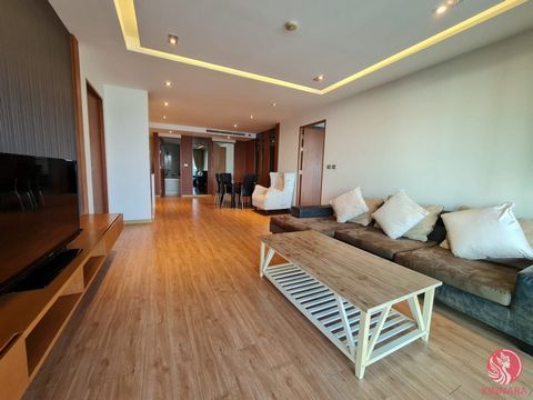 Apartment For Sale 3 Beds in Patong!3 Beds ️, 3 Bath 4th FloorForeign Freehold!Condominium has pool ♂️ and gym ️♂️Price is 23,6 millions baht Features: - Air Conditioning - Balcony - Internet - Parking - SwimmingPool - Satellite TV