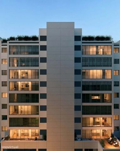 Located in the heart of Lisbon, close to the Tagus River, this luxurious apartment under construction is the perfect refuge for those looking for a balance between sophistication and convenience. With a spacious bedroom and an elegant bathroom, this ...