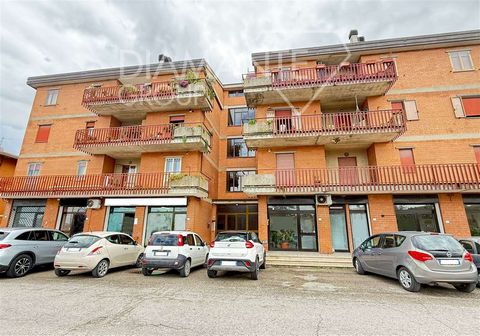 CITY OF THE PIEVE (PG), Po' Bandino: Apartment of approximately 75 sqm on the second floor served by an elevator composed of: - Entrance with built-in wardrobe, living room, habitable kitchen, two double bedrooms, two terraces of about 10 sqm each, a...