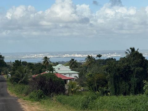 A VENDRE : Terrain 1 598 m² en lotissement