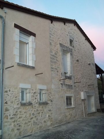 Charmante Maison en pierres avec dépendances
