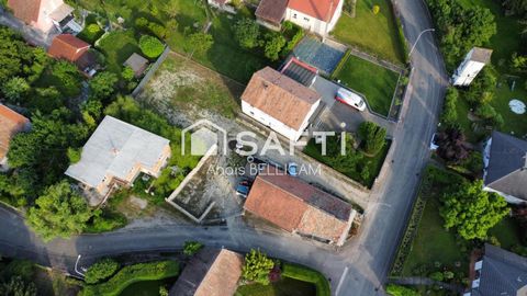 Beau terrain de 713 m2 libre de constructeur