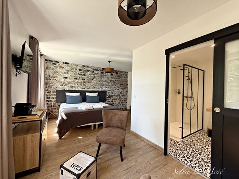 À Vendre Propriété de Caractère avec Activité de Chambres dHôtes Guern (56310)
