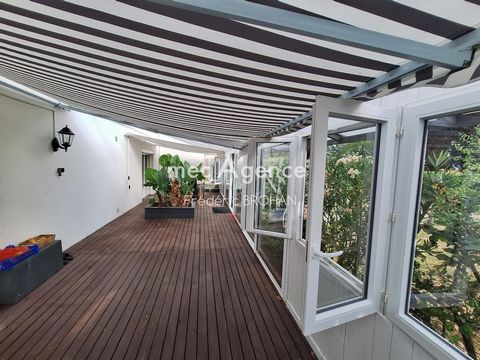 Belle maison familiale avec de beaux espaces à vivre