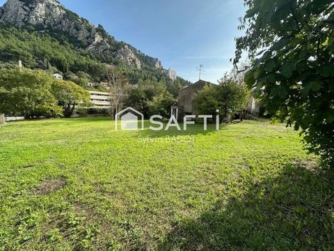 TOULON OUEST MAISON ANCIENNE DE 183M2 EN 4 APPARTEMENTS SUR 2312M2
