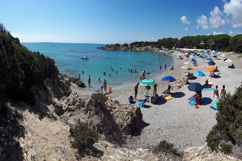 Just 1 km from the turquoise shores of the Gulf of Orosei, this charming apartment offers a peaceful base for your Sardinian adventure. Unwind by the shared pool, enjoy the comfort of air conditioning, and take in the quiet charm of nearby Orosei—fam...
