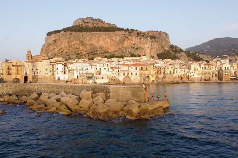 Enjoy a relaxing holiday in the stunning Sicilian region and take a lovely slice of Italy back with you as memories worth cherishing forever. This apartment is part of a villa which has a communal swimming pool and a nice garden. Moreover, you have a...