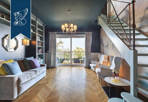 In one of the most high-end areas of Central Milan, there is this luxurious two-storey penthouse for sale. This prestigious 280-sqm property is at a stone's throw from the city's main sights, on the 7th and 8th floors of a high-end 1960s bu...
