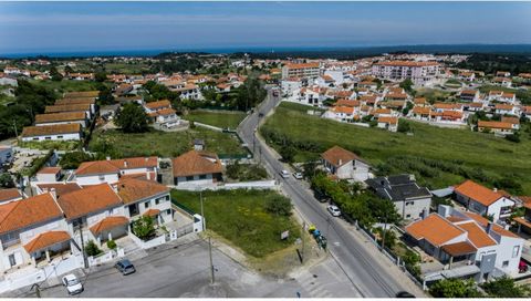 Plot of urban land in Almoinha - Urbanization Casa Velha, in Sesimbra, with 380m2 (Lot 21). This land allows the construction of a garden, with 2 floors, and 6 fires, with an implementation area of 283m2 and construction of 566m2 Excellent opportunit...