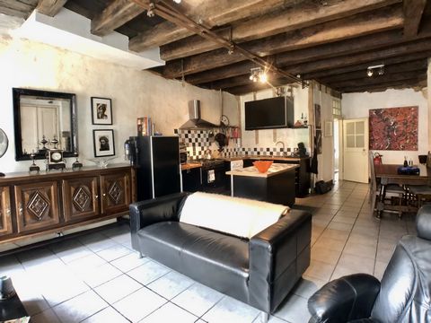 EXCLUSIVE TO BEAUX VILLAGES! We are pleased to present this charming 3 bedroom house located in the centre of Magnac Laval. Set across four floors, the home comprises a ground floor with a garage, a utility room, a shower and toilets. There is access...