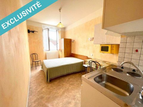 Investor Friends, Discover now this beautiful building of 12 furnished studios located in the heart of the spa town of Bourbonne-les-Bains. Each studio includes 1 bedroom, 1 kitchenette and a toilet + bathroom. The building is also equipped with a ga...
