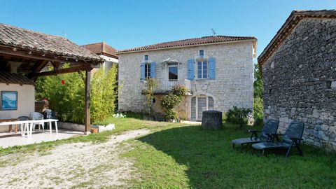 Great potential. This magnificent stone ensemble comes with a pretty view and sits in a charming village near the lake of Montcuq. It is possible to arrange as a main house and a gîte (subject to necessary permissions), or combine into one large home...