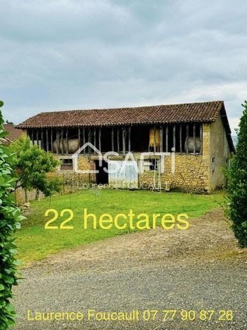 Located in a hamlet, Laurence Foucault presents an old farmhouse entirely to be restored. The presence of a beautiful stone and half-timbered barn and the change of destination will allow you to create lodgings and have an income with the proximity o...