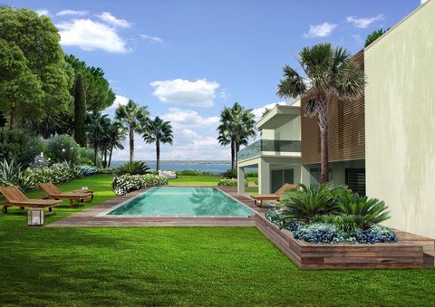 Sulla penisola di Sirmione, in posizione esclusiva e nelle vicinanze del Centro, proponiamo Villa singola direttamente a Lago, inserita in bellissima area di circa 2.000 mq. La casa si sviluppa su due livelli fuori terra ed è cosi composta: al piano ...