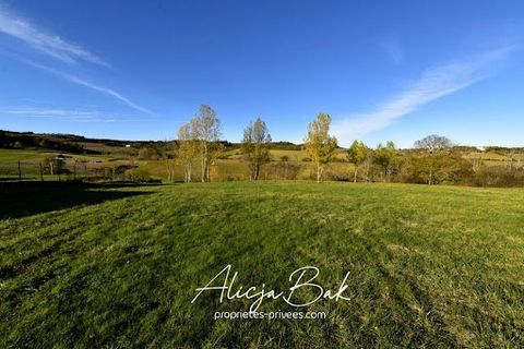 SPECIAL INVESTISSEURS!!! Alicja Bak vous présente : situé dans un secteur paisible à proximité de Castelnaudary et Bram , ce terrain à bâtir offre une opportunité rare. Avec une superficie d'environ 4730m2, divisés en cinq grandes parcelles, ce terra...