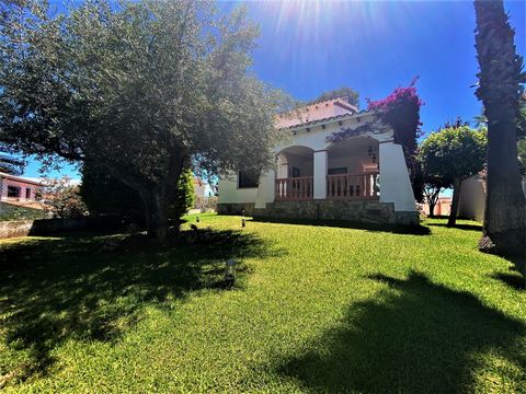 Ne manquez pas l occasion de visiter cette magnifique maison que nous mettons à votre disposition ! A cette occasion, nous vous présentons une belle maison à vendre, située près de la plage, à proximité de la charmante ville de Roc de San Gaietà.Avec...