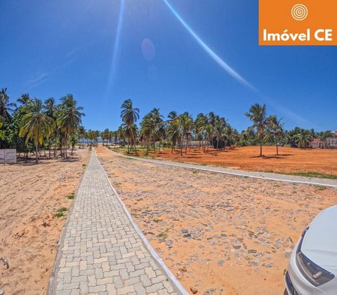 Land of 470m² on Flecheiras Beach, on the coast of Ceará. With quick access to the sea, this plot is ideal for both investment and the construction of your new beach house. Located on one of the best beaches in the state, this land offers a perfect c...