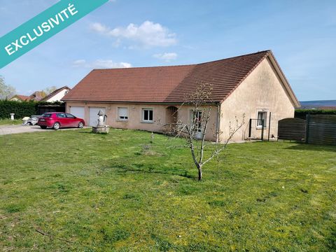 Propriétaires ouvert à la négociation !!! Située sur la commune de Saint-Forgeot, cette maison bénéficie d'un environnement paisible et familial, à proximité de toutes les commodités nécessaires au quotidien.(Autun à 10 min ) Idéalement positionnée, ...