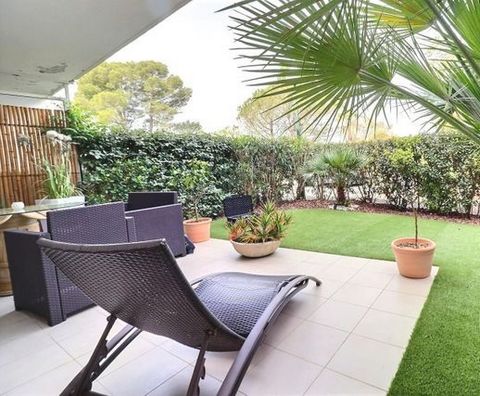 Ref: L02265 Votre agence SIA IMMOBILIER vous propose: Cet appartement est situé dans une résidence récente. Ce fabuleux 2 pièces de 43 m2 comprenant une entrée, un séjour cuisine donnant un jardin de 27.69 m2 exposé Nord Est, un espace nuit comprenan...