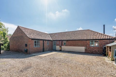 A beautiful and stylish barn with great character, situated down a private road, where wonderfully proportioned rooms are filled with light. Home to a creative couple with a keen eye for design – a testament to the way the barn has been so cleverly c...