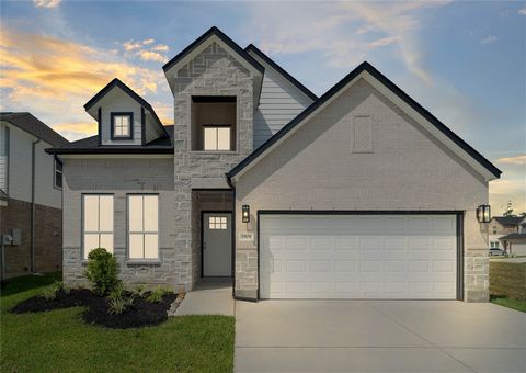 LONG LAKE NEW CONSTRUCTION - Welcome home to 1908 Scarlet Yaupon Way located in the community of Barton Creek Ranch and zoned to Conroe ISD. This floor plan features 4 bedrooms, 3 full baths, 1 bath, and an attached 2-car garage. You don't want to mi...