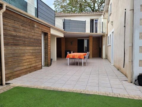 MAISON 6 PIÈCES DE 198 M2