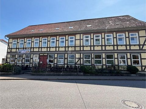 Deze goed onderhouden accommodatie biedt 15 volledig uitgeruste gastenkamers en een ruim appartement voor de exploitant met vijf kamers en drie badkamers. De lopende hotelsector is goed ingeburgerd, economisch stabiel en registreert een voortdurend s...