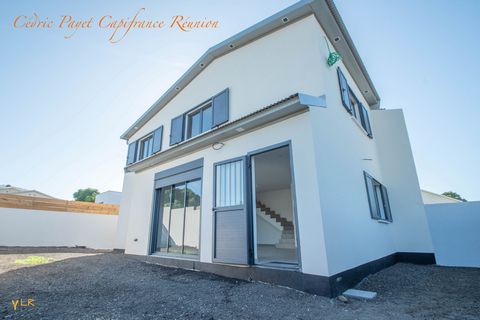 Maison à vendre F5 à LA RIVIERE (974)
