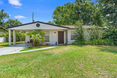 This well-maintained 3-bedroom, 1.5-bathroom home offers 1,161 square feet of comfortable living space in the established Richmond Heights subdivision. Whether you're a first-time homebuyer or looking to invest, this property provides both convenienc...