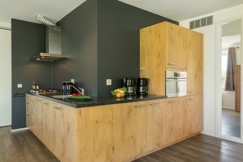 There are a total of 3 group accommodations at Résidence de Weerribben. These are versatile accommodations for a variety of uses. The two 16-person variants (NL-8378-09 and NL-8378-10) can be divided to create 8-person holiday houses (NL-8378-06 and ...