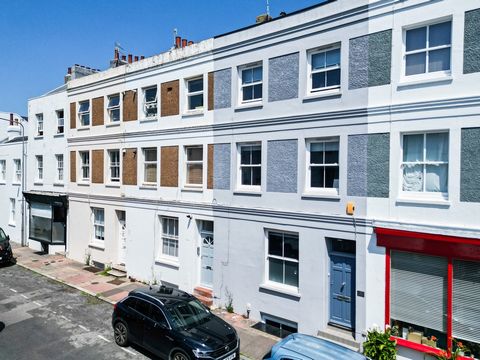 ***GUIDE PRICE: £900,00 - £950,000 Set in Brighton’s highly sought after East Cliff Conservation Area, Rock Street dates back to the mid-1800s and today is only moments away from the bustling cafes and shops of Kemp Town Village. Just a short walk fr...