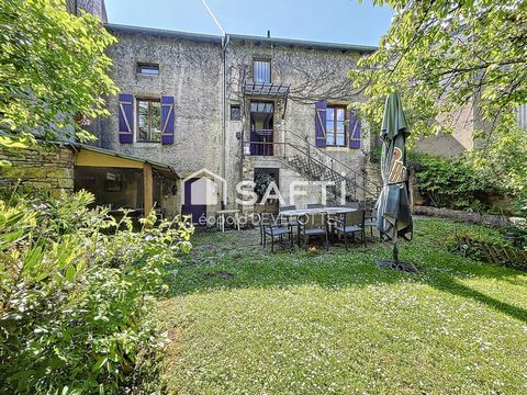 Grande maison de caractère au centre-ville – 7 pièces – 166 m²