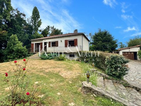 Propriété isolée avec un parc clos arboré de plus de 6 000m2
