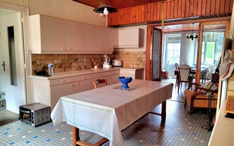 Bourg d’Exoudun, 3 chambres, garage, jardin