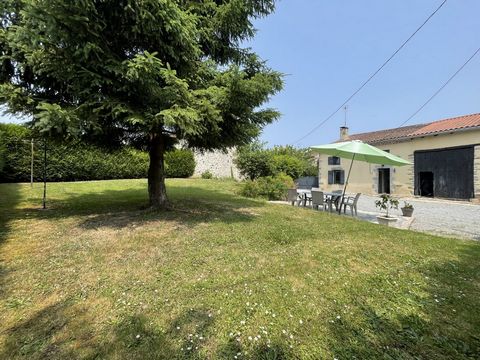 Charmante maison de campagne, au calme, à proximité des commodités.