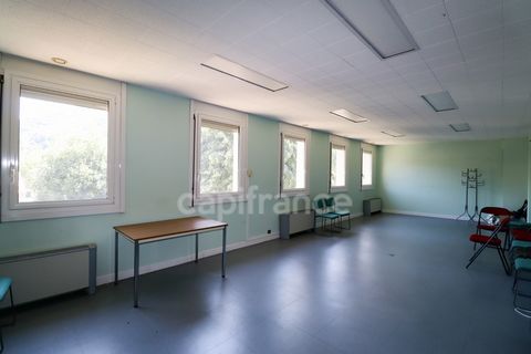 À vendre Plateau de 170 m² au 2e étage, idéal logements ou bureaux Mazamet centre