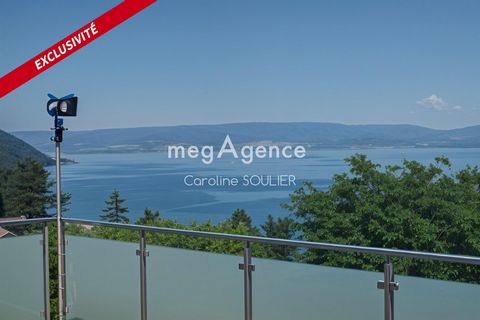 Maison 5 pièces de 142m2 avec une vue imprenable sur le lac Léman