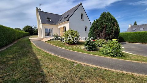 Maison avec grande terrain proche de la mer