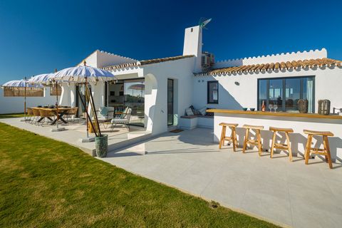 Available July and August. Great rental as it is only a few minutes from the beach and Estepona centre yet situated in a quiet residential area. Fully renovated south facing villa on the new Golden Mile with sea and mountain views. The property has a...