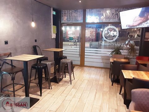 North (59). For sale in Lille, in the popular Solferino district, the goodwill of a fast food restaurant. Completely equipped and agency, it benefits from a student and varied clientele. Business with great potential and good profitability. Be quick ...