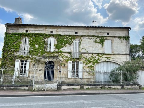 In partnership with Gaby Van EDOM, Immorama Entre Deux Mers, we offer this beautiful Maison de Maitre: Mansion of 242 m2 living space, near shops and the Dordogne with park and outbuildings Ste. Faith the Great. Ideal for liberal profession, private ...