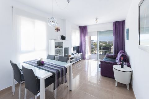 Marvellous apartment in Oliva Nova, for 2 to 4 people. Enjoy your holidays in this amazing penthouse, with excellent views. Have a refreshing dip in the 30 x 15m shared pool, with a depth of 0,5-1,9m. In the garden surrounding the pool, you can relax...