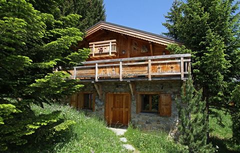 The chalet, with its south and west-facing sides, and terrace with a panoramic view, is built in traditional style and at the same time is thoroughly modern in conception. Housing up to 8 people, it boasts an ideal setting, right in the centre of the...