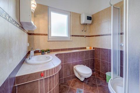 In the charming town of Sevid, you will find this 3-bedroom holiday home, which has an outdoor bubble bath and a terrace to enjoy a barbecue. This property is perfect for a large family of 8 guests. This holiday home is not rented to youngsters for r...