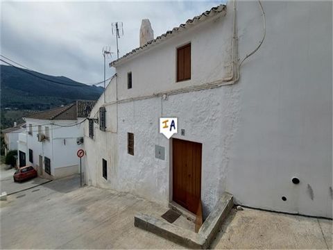 This 3 to 4 bedroom townhouse property is situated close to the Parque Natural de la Sierras Subbeticas, a beautiful part of Andalucia, in the town of Carcabuey in the Cordoba province of Spain. Priced to sell, on the market for under 40,000 euros th...