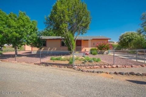 Here is a great chance to own a home with 3 bedrooms and 2 full baths with plenty of storage and a fully fenced yard all on a sprinkler drip system . Many new upgrades to include, all new interior paint, base boards, horizontal blinds and Luxury Viny...