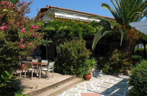 Property Code: HPS171 - Hotel FOR SALE in Kassandra Fourka for €6.000.000. This 1500 sq. m. Hotel consists of 2 levels and features , 45 WC The property also enjoys Heating system: Individual - Electric, unlimited View, Window frames: Synthetic, park...